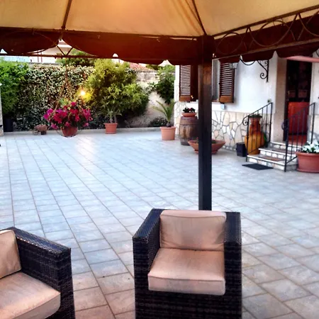 B&B Casa Bianca 3*
